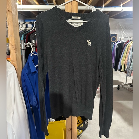 Abercrombie & Fitch Other - Abercrombie & Fitch V Neck Pull Over Sweater Muscle Fit